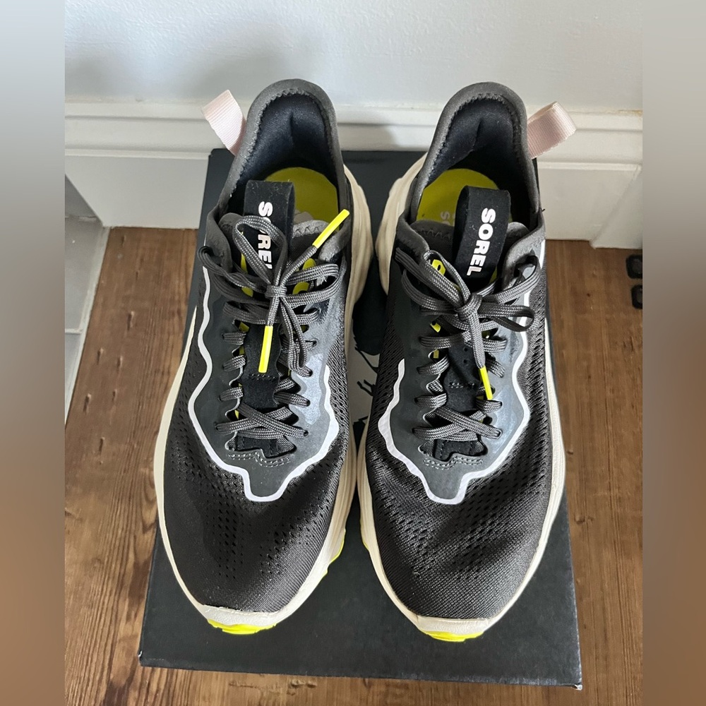 Sorel Kinetic Breakthrough Sneakers - Picture 3 of 5